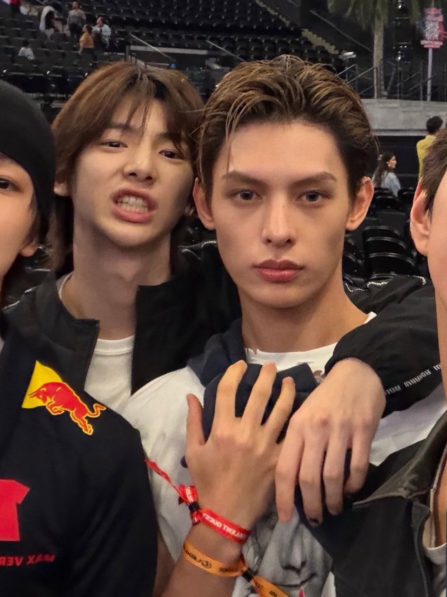 chaomaggeddon's tweet photo. good day jujjami nation 💥 https://t.co/z5zHlaecy1