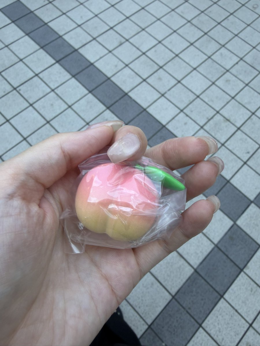m0428_'s tweet photo. @utagi_tora 初めまして。検索より失礼いたします。
もも所持しております。蜂の巣との交換希望です。
郵送でのお取引は可能でしょうか？
ご検討のほどよろしくお願いいたします。 https://t.co/xxAB8RxQIw