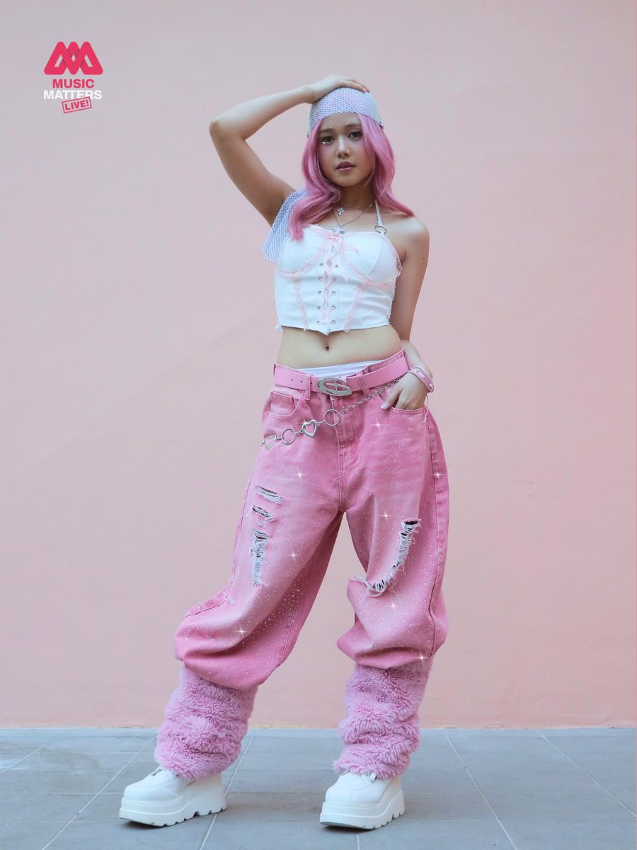 pixieofficialph's tweet photo. MUSIC MATTERS LIVE 2026 {HANA}
Visual Direction: MJ Malabanan
Stylist: Rafa Concepcion
Assistant: Danic Ronquillo
HMUA: pix!e
Photographer: Ken Santos and Gab Oreta
#musicmatterslive2026 #pixiehana #pixieofficialph #pixieph https://t.co/LzD3GhkntV