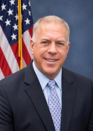 TLane0323's tweet photo. Congratulations to Dr. Jonathan E. Burke, D.M.D., on being selected as the new director of NIDCR 🦷
With more than three decades in oral and maxillofacial surgery craniofacial trauma and reconstruction, his clinical perspective could play an important role in shaping the future of dental and craniofacial research
#Dentistry #NIDCR #DentalResearch #OralHealth #OralSurgery