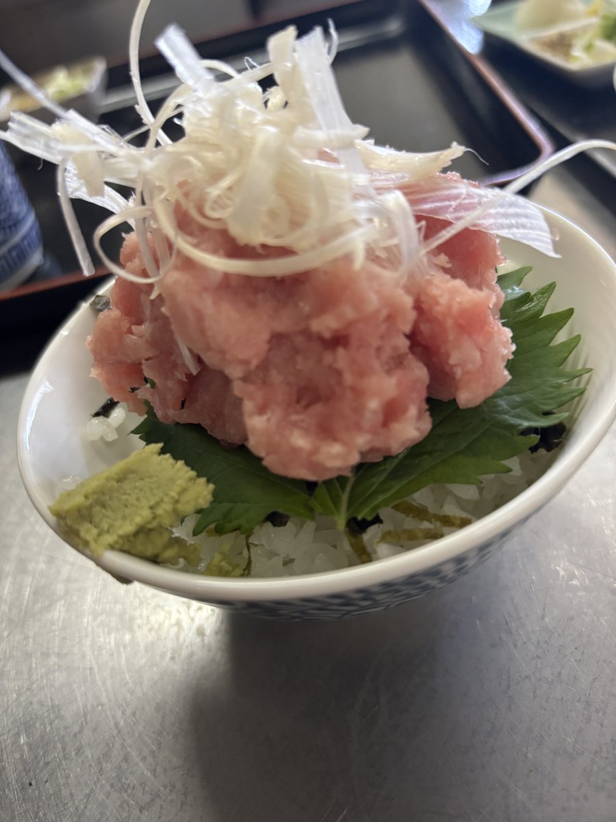 toysudon's tweet photo. ご飯物あと僅かです
14時に
早めcloseになります https://t.co/KmgHbnzFdC