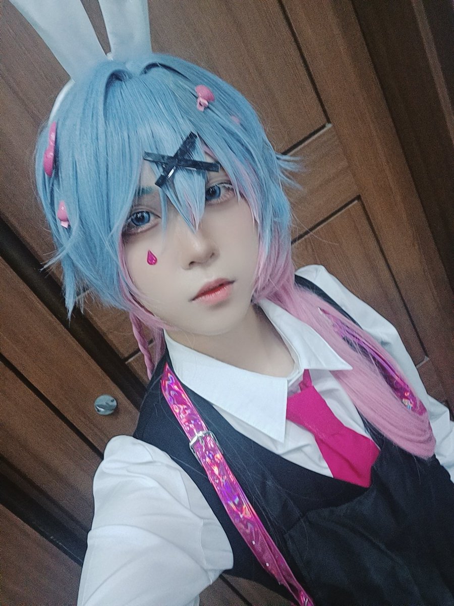 HAN_uvu's tweet photo. 야루 https://t.co/ZED5LvxGOo