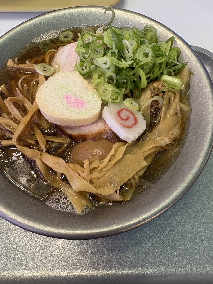 maruficent7's tweet photo. 陸王✨
あっさり煮干し中華　味玉

飲んだ次の日はあっさりが美味しい👍

＃ラーメン https://t.co/39N6NFJA9F
