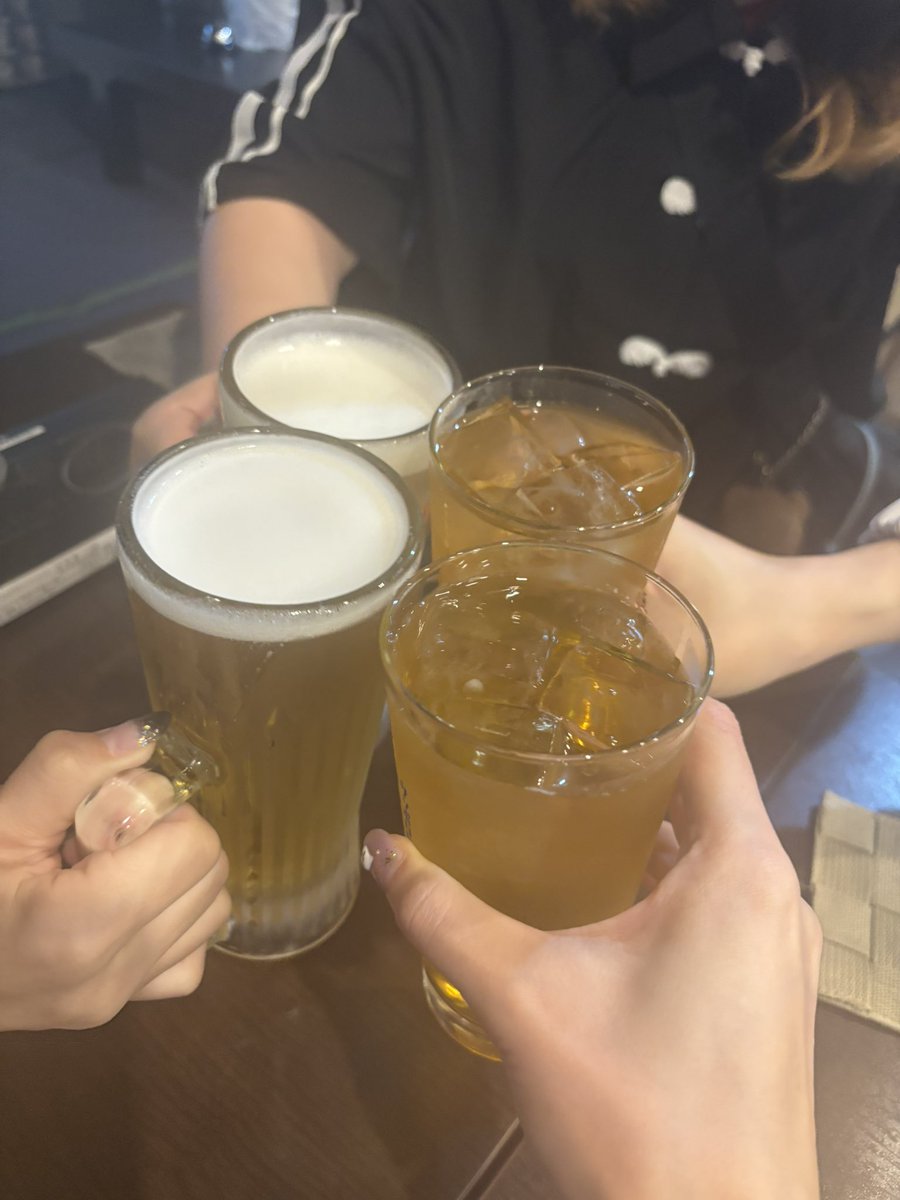 YrP820's tweet photo. 昨日は定例女子会🍻
そして酒美道場お久だった～！
来月は日本酒楽しみ～🍶 https://t.co/Mp2MSv7O1N