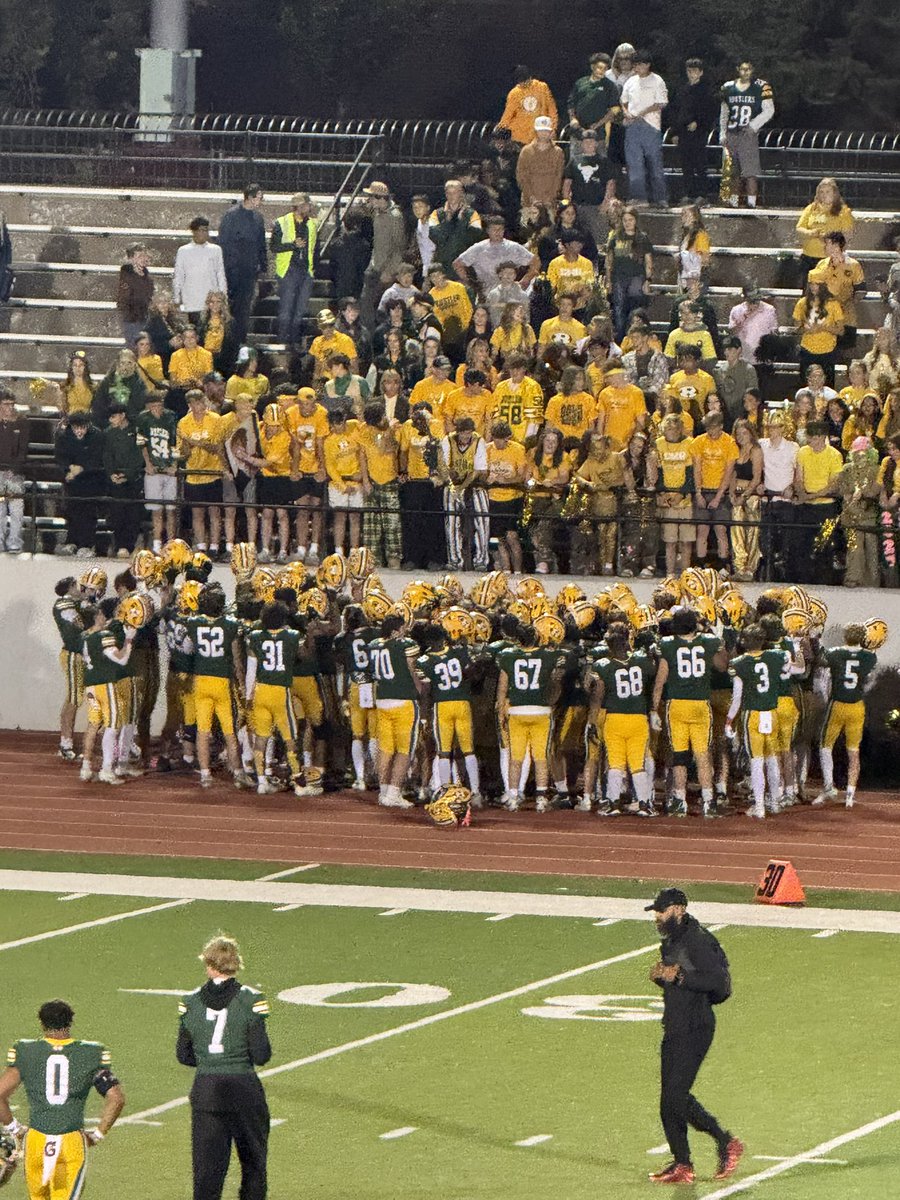 Rustlers1fan's tweet photo. Great Homecoming Victory by @CMRFootball !!
Tough play by the defense!! @BeckettCrouch @dsmith654321 @DonClark824 @BlakeKatzwr5 @cruz_riggin give us enough points to get the Homecoming WIN!!
Love Victory formation and the Rustlers singing the Fight Song!!! #RustlerPride💚💛🏈 https://t.co/fzsk25UzgT