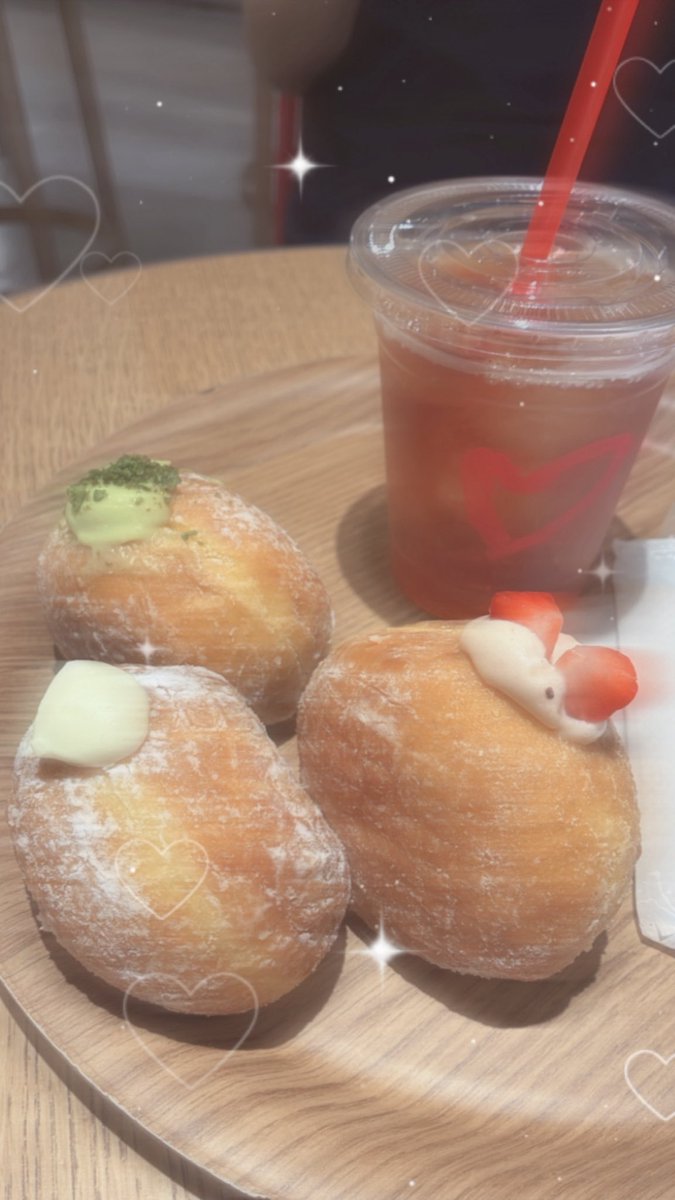 P4nd40812m's tweet photo. 10♡9
ドーナツを食いたいと言ったのにスルーされ不機嫌になり、その後大喧嘩へ https://t.co/yxUuRO4TLU