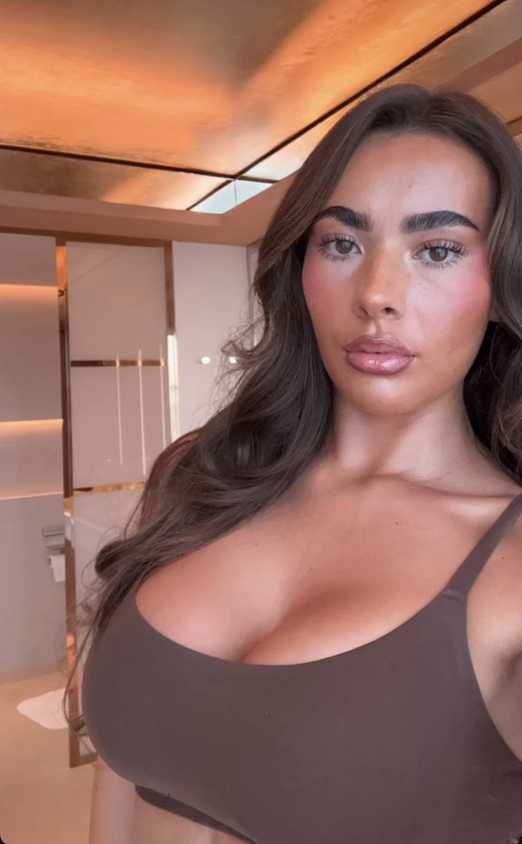 HarryJ_35's tweet photo. I want to play a game. I’ll send a girl and you tell me what you think her body count is and why! 

Need to talk about uk influencers and how hot and naughty they are 
Bring some of your favourites too 
#wankchat #gooning #wankbattle #goonbuds #goon #nsfwtwt #cuck #bbc #bnwo https://t.co/x7h5Zguv8b