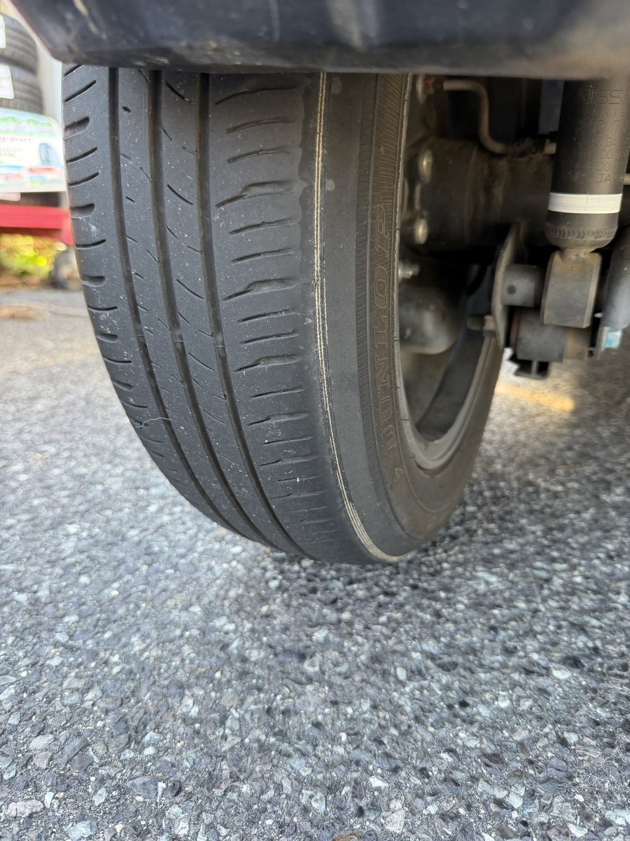 masayuki_okita's tweet photo. バディカ、マジでヤバすぎるわ。

さっき納車した車、ワイヤー出てていきなりタイヤ交換ってありえねーよ。

これホントに整備してるんか？
これから先が不安で仕方ないんだけど。

@buddica_ 
@yuusaku_buddica https://t.co/9fD0HI2unW