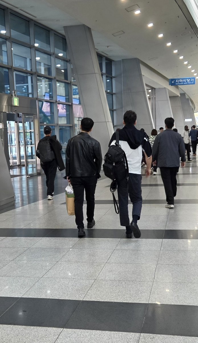 gery645's tweet photo. 피자 뒷태 야르함; https://t.co/SVex8XeomP