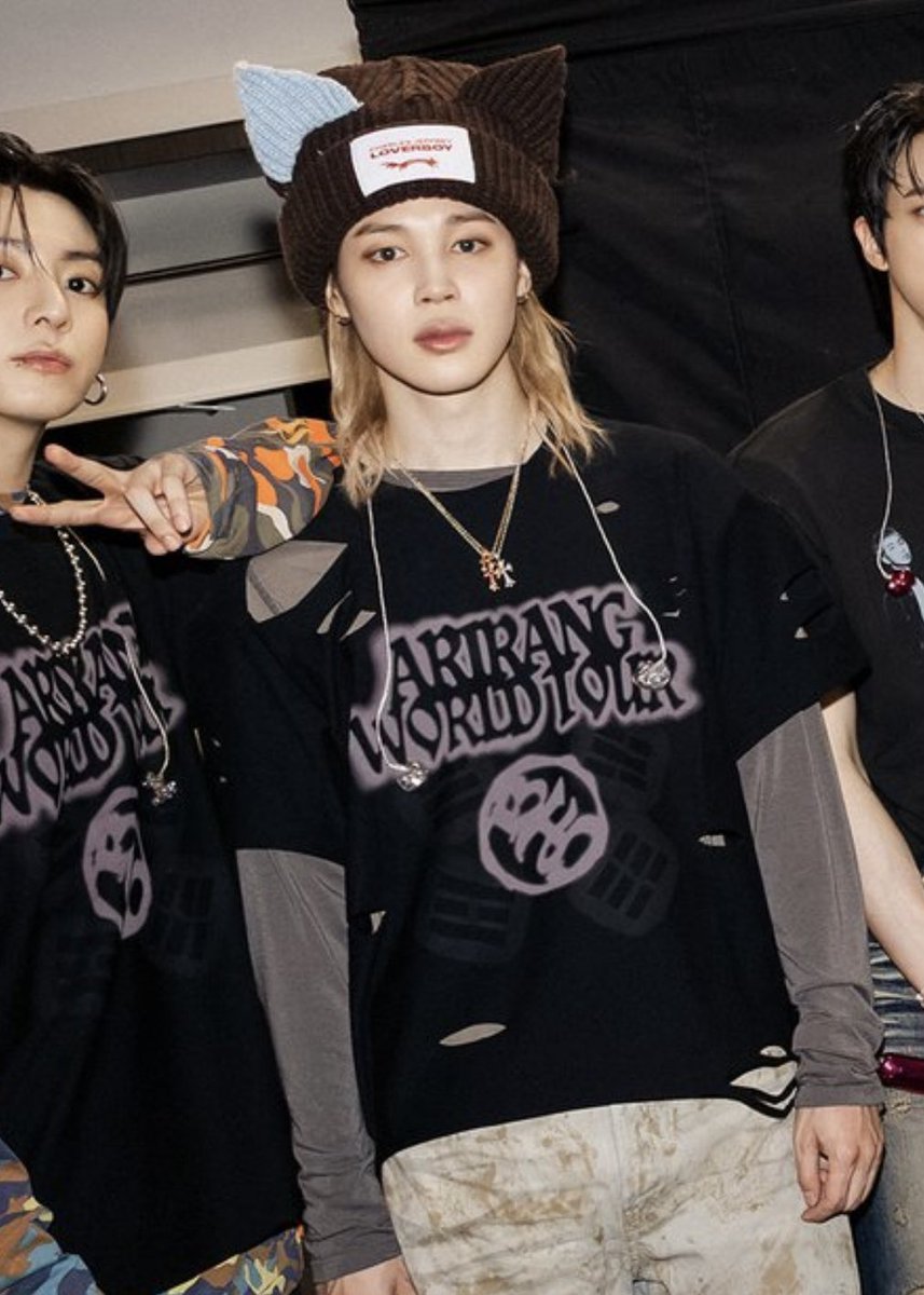 servcuntmin's tweet photo. please 😭😭never 😭😭stop 😭😭putting 😭😭him in 😭😭cutesy hats 😭😭 https://t.co/AMrxUtIC7W