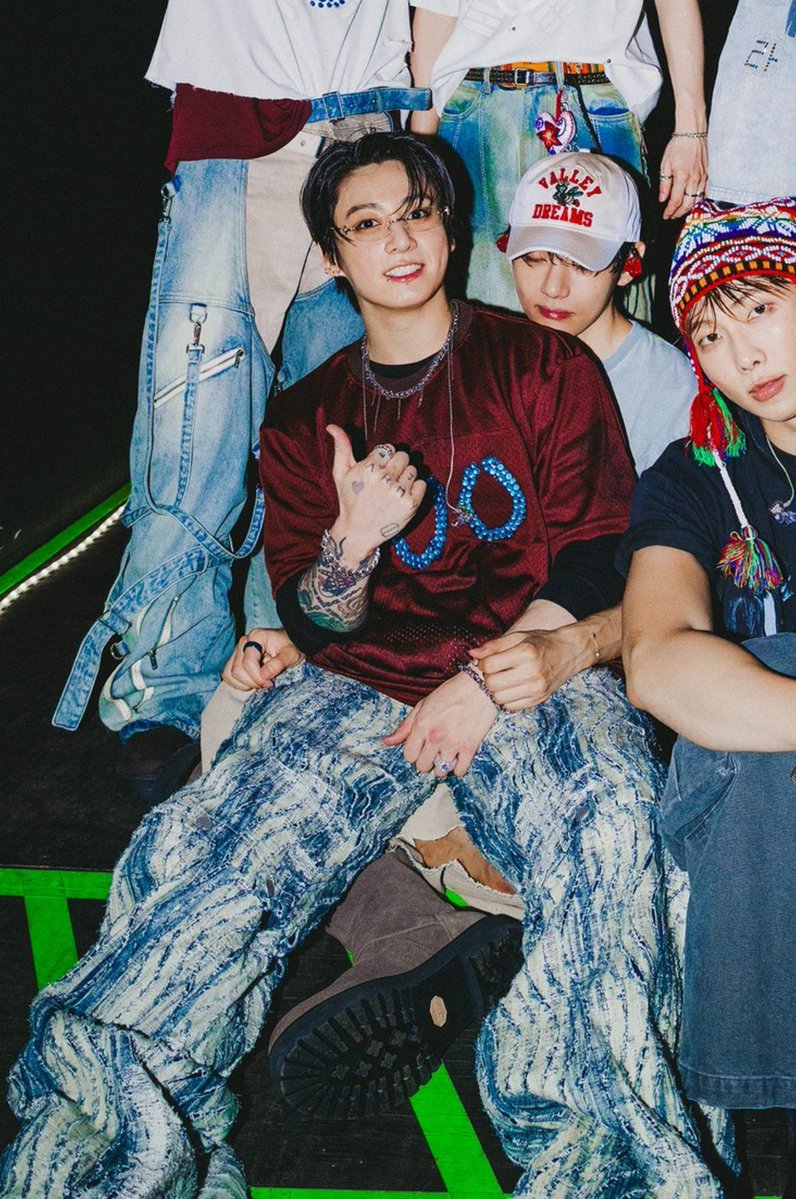 vmincan0n's tweet photo. QUÉ PASA CON EL TAEKOOK EN PERÚ https://t.co/BjXufQ71Em
