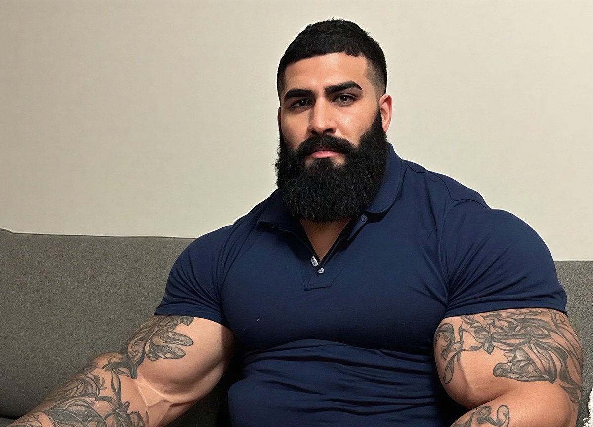 HimFlexer's tweet photo. Couch is his now.

click link for vid
https://t.co/3i1hCHSa0s

Patreon: https://t.co/uy8Ggbqqyy

#Beefy #BeardedMen #MuscleBear https://t.co/rXREMNlmP4