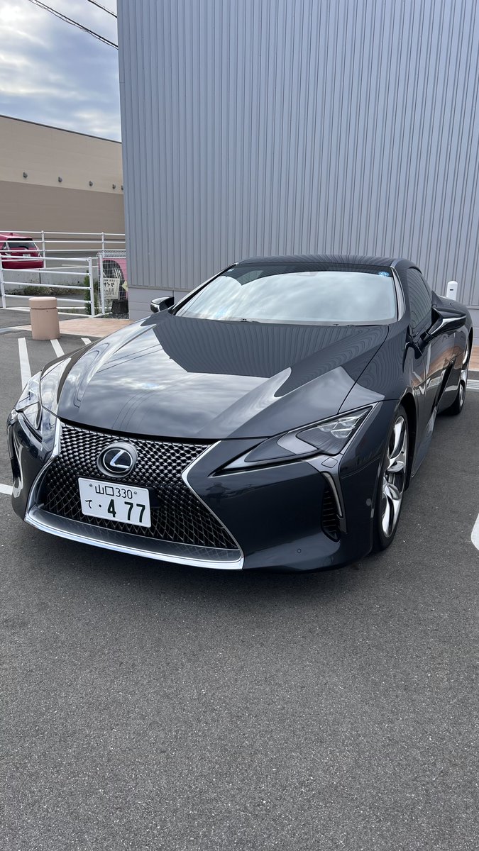Soragllq's tweet photo. オートバックスに洗車用品を買い足しに🚗
やっぱり端っこが1番好きですね。 https://t.co/so3s8mMCaq