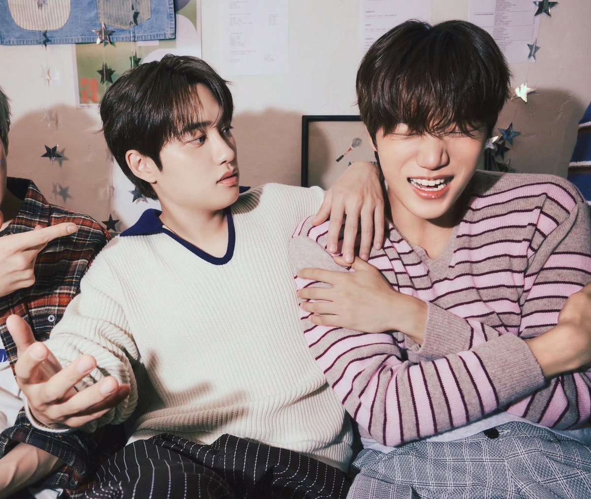 kaidyorella's tweet photo. the chemistry is too strong!!! https://t.co/GZDwa7zURl