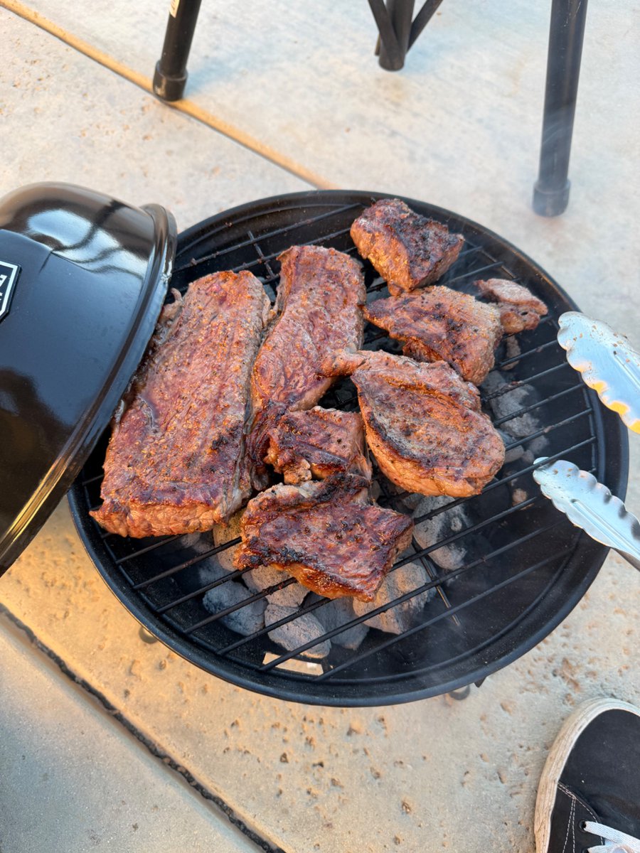 ScottRo83866595's tweet photo. A good first cook on my adopted Itty Bitty…. https://t.co/53IyKMINyM