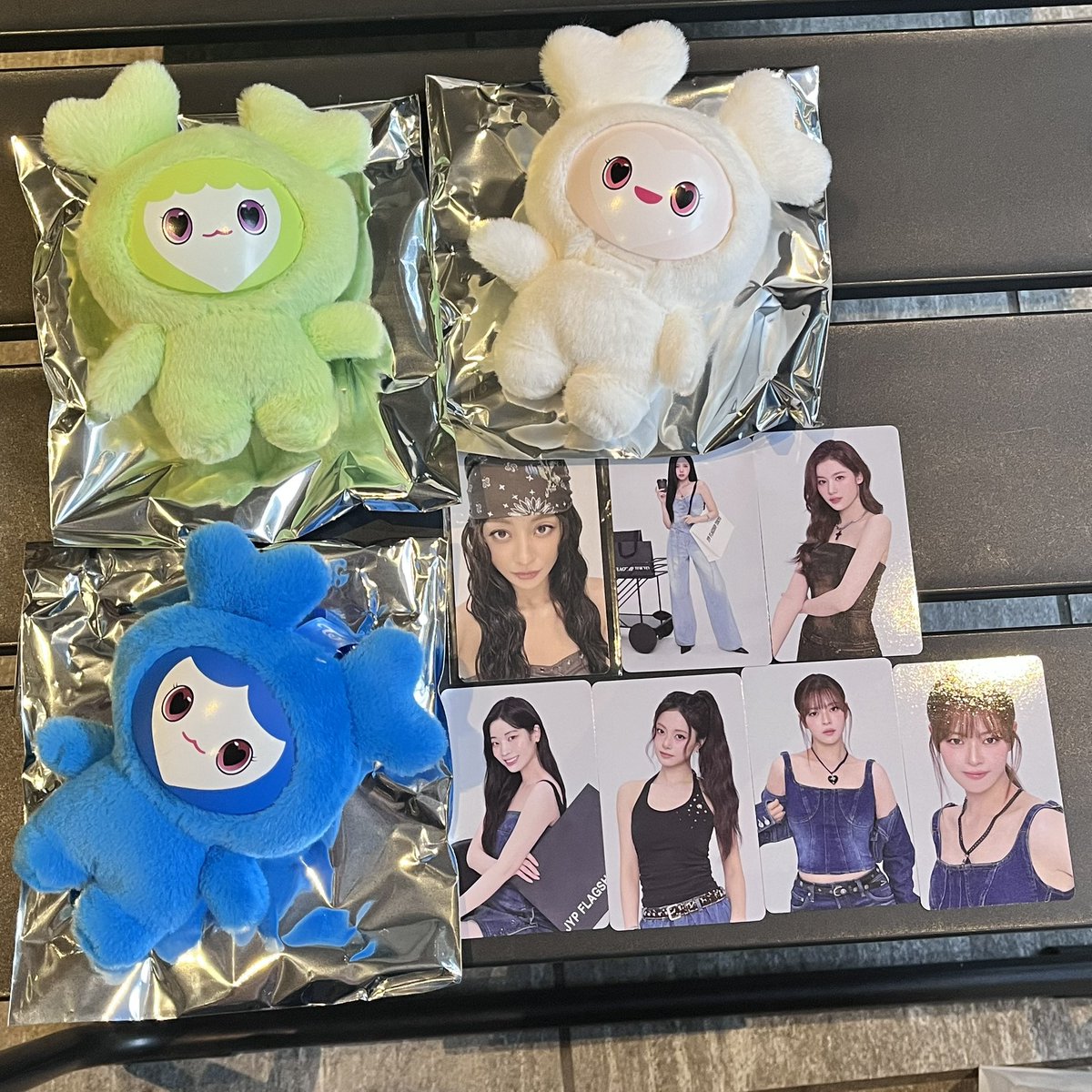 momo__pony's tweet photo. TWICE トレカ　1万円特典

譲：サナ、ミナ、ジョンヨン、ダヒョン、ツウィ、ジヒョ

求：画像②モモ､チェヨン（ミナ、サナ）

⚪︎本日フラッグシップ手渡し後日郵送
⚪︎２枚目に詳細あります
よろしくお願いします🌱
#JYP_FLAGSHIP #JYP_FLAGSHIP_TOKYO 
#JYPフラッグシップ
#TWICE #TWICE交換 https://t.co/EqmgtItixr