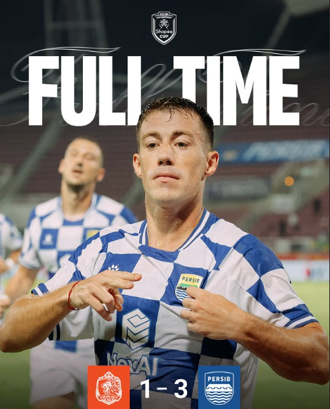 piala_talk's tweet photo. Gak banyak yang sadar, tapi sepak bola Indonesia belakangan ini lagi nunjukin perkembangan yang gila juga !! 

Timnas senior juara FIFA ASEAN Cup. Persib sukses ngalahin FC Seoul, pemuncak Liga Korea, dan Port FC Thailand. Gilanya, dua-duanya menang di kandang lawan

Borneo FC juga gak kalah keren, bisa nahan imbang Buriram United, raksasanya Thailand.

Belum lagi bocah-bocah Timnas U-17, Uzbekistan dihajar 6-4, Bahrain digilas 9-0 di laga uji coba. 

Pelan-pelan sepak bola kita mulai nunjukin taringnya. Semoga bukan cuma panas sesaat, tapi awal dari prestasi yang konsisten.

Kalian ngerasa juga gak kalau sepak bola kita makin berkembang?