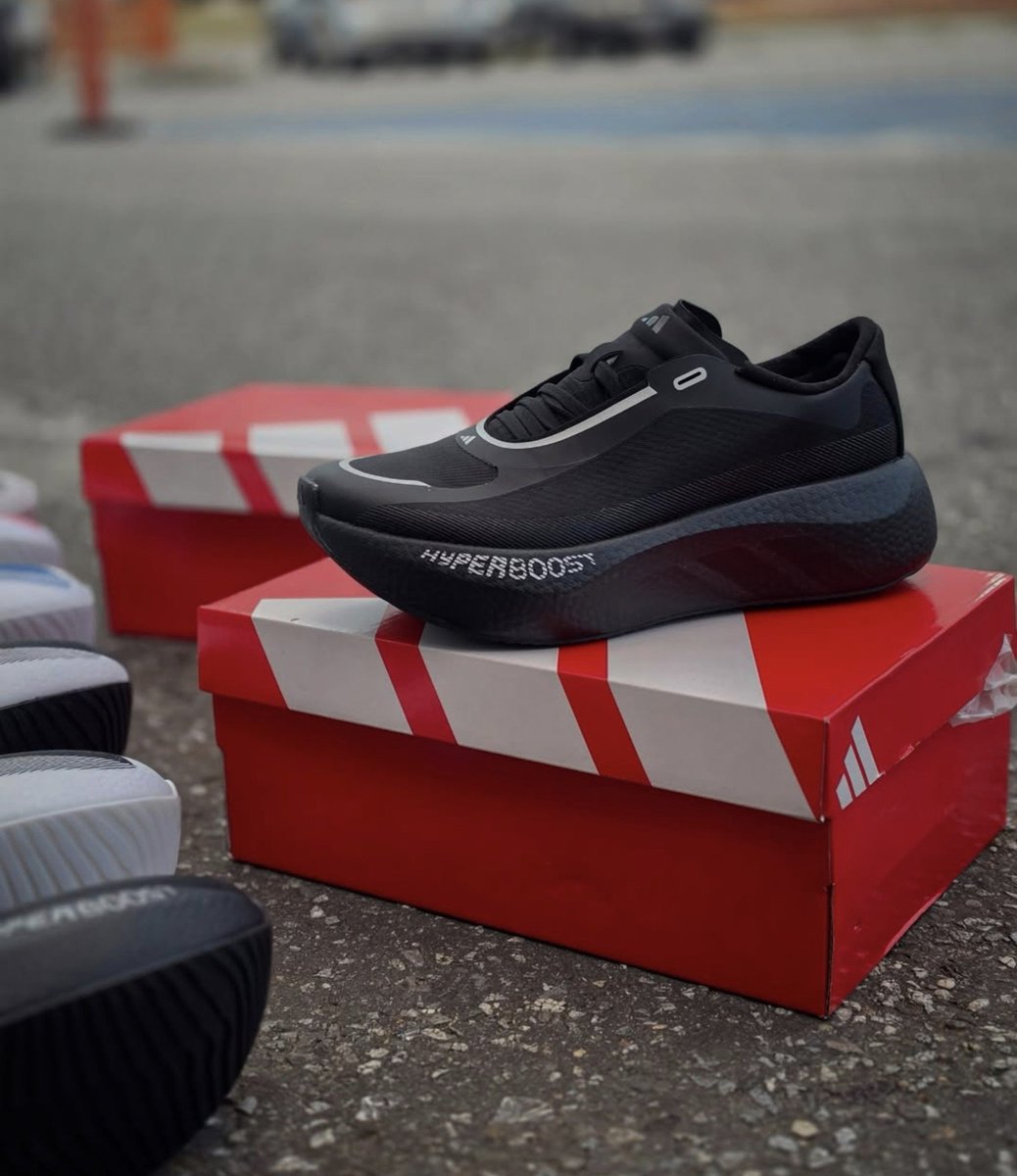 _NairobiSneaker's tweet photo. Hyperboost Restocked!

💰KSH 4500/=
✨Size 40,41,42,43,44,45-limited pairs
📞https://t.co/NRwKA5ha5J

📍Philadelphia House, 5th Floor, Shop 522 ||Tom mboya St || Next to AFYA CENTER https://t.co/gcbEYWBf7r