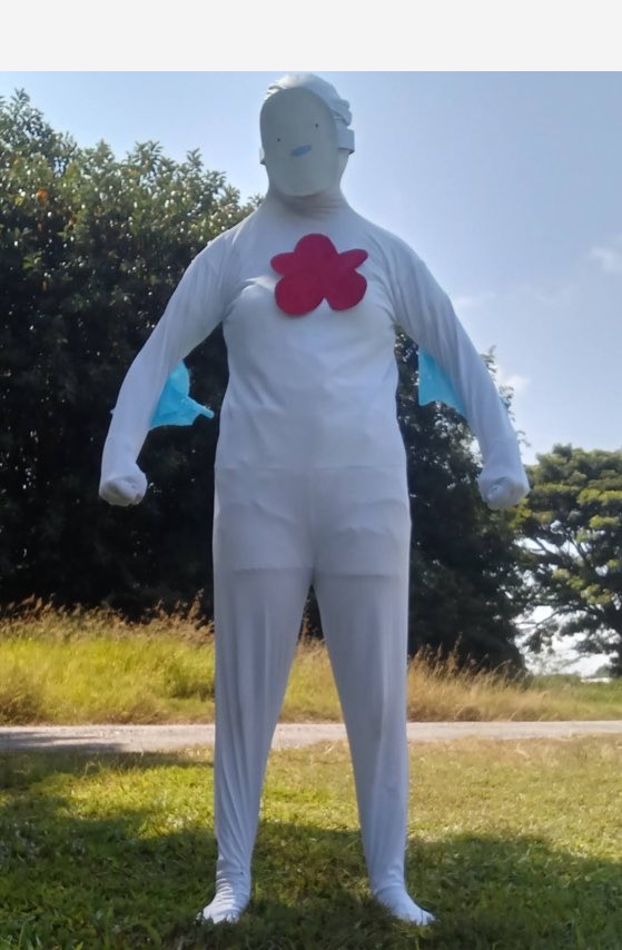 xclkx_'s tweet photo. My favorite abnormality is punishing bird 

....So My Sister decided to to cosplay as Punishing Bird in my birthday 

WHAT THE FUK https://t.co/XjygUIzcJV