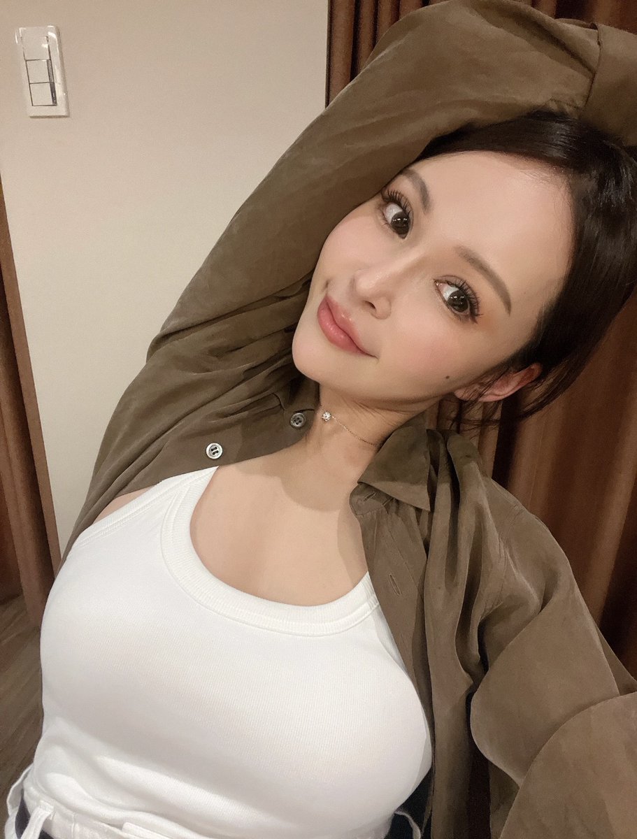 Alexdainty1's tweet photo. 台灣在線找可以長期固定愛愛的搭子
不干涉彼此生活，中年女性對性生活的嚮往
老公給不了的生活，我想通過這個找一個可以滿足自己的男人。有願意做我py的嗎？滴滴我
#台灣在線找 https://t.co/MyhSXreXKL
