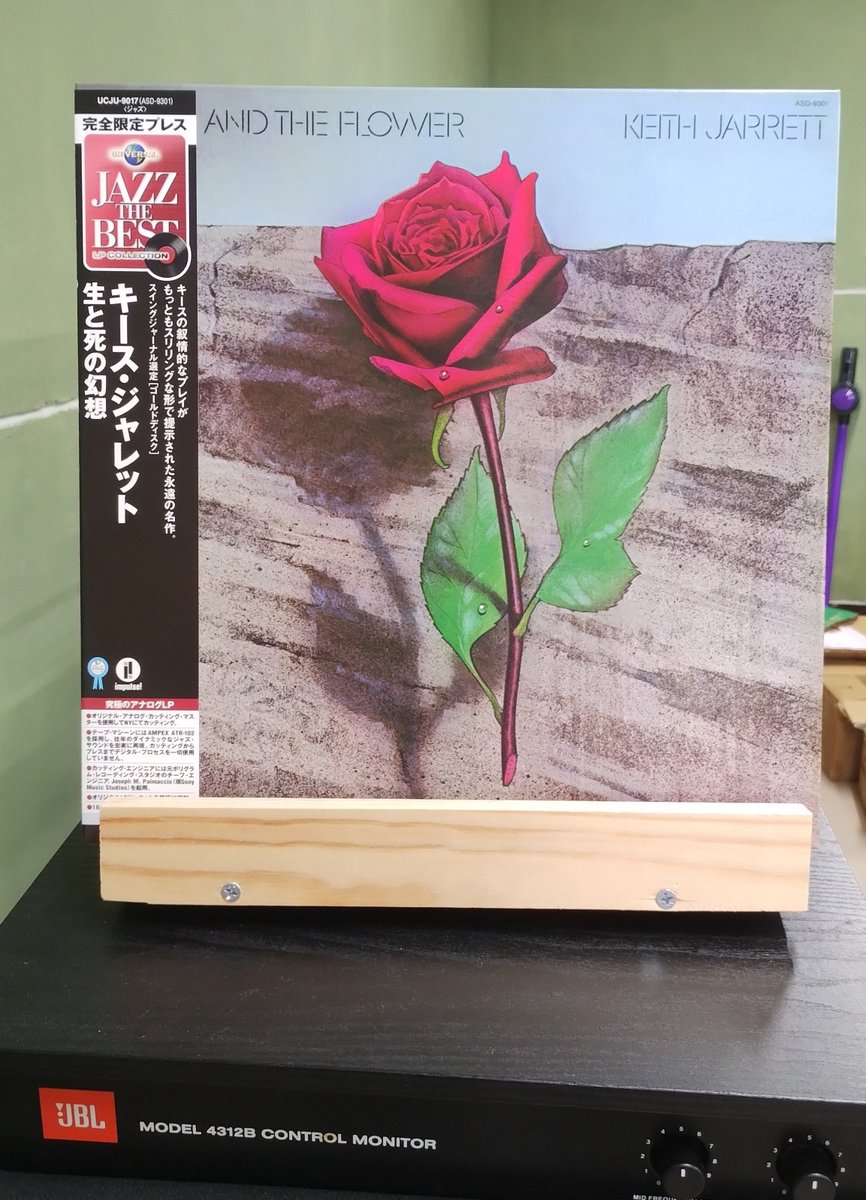 marukerecords's tweet photo. マルケレコーズ
本日13時〜19時(本日は地区の秋祭りの為第2部はお休み致します)営業致しております！

昨日常連様とKeith Jarretの話で盛り上がりましたので本日は改めてJarretの超名盤と向き合っております！

#marukerecords 
#vinylrecord 
#vinylshop 
#アナログレコード
#豊橋市 https://t.co/uxY4fjZOdq