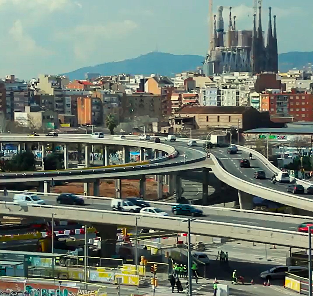 Terra_Futur's tweet photo. Glories 2010, 2013, 2020, 2026.
S'ha fet esperar, i encara no la tenim tota, però és el millor que s'ha fet a Barcelona en els ultims 30 anys.😍
(Ho sento per l'Acebillo 😁) https://t.co/gCDzQGJubR