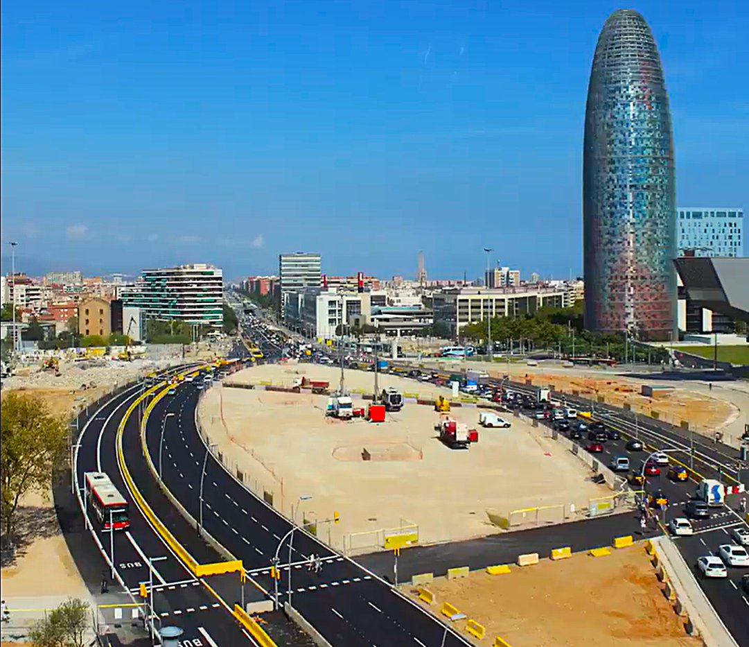 Terra_Futur's tweet photo. Glories 2010, 2013, 2020, 2026.
S'ha fet esperar, i encara no la tenim tota, però és el millor que s'ha fet a Barcelona en els ultims 30 anys.😍
(Ho sento per l'Acebillo 😁) https://t.co/gCDzQGJubR