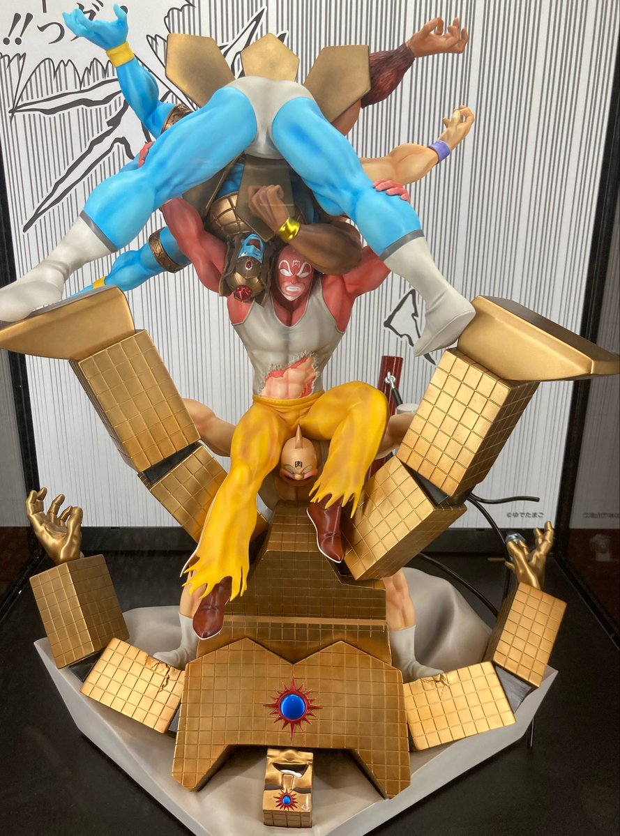 figuretoys_j's tweet photo. スパイスシード フィギュアの祭典
展示されていた作品、やはりどれも素晴らしいです

ソフビの販売もありました‼️

ゆでたまご先生から花輪がとどていました🌸

#spiceseed #スパイスシード #ゆでたまご https://t.co/7v8YQDMlsr