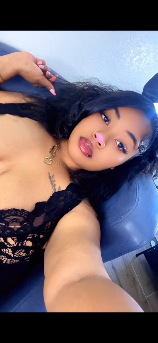 KITTYBANKS_XO's tweet photo. https://t.co/uKJM0wkfgH 
Come watch how nasty this little bunny can get 🌊🫦

#fypシ゚viral #cum #sexygirl #hot https://t.co/XGnZpUJlRV