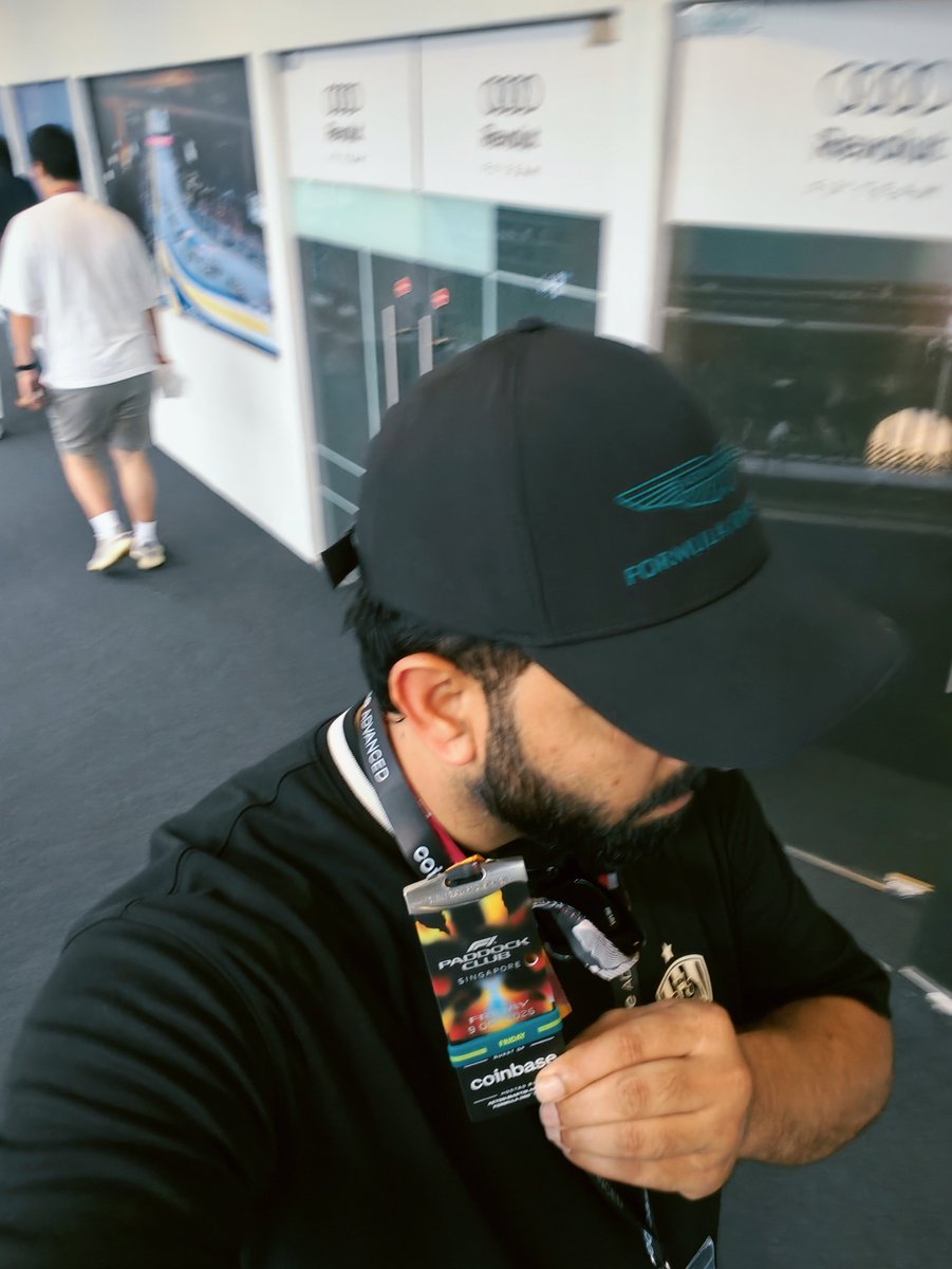 Sanju_Lakshya's tweet photo. Amazing Experience at F1 at Aston Martin Paddok , sitting with the Top businessmans of world and enjoying  amazing race at Singapore F1 with #alonso #hamitlon #verstappen . thanks @CoinbaseIndia @coinbase for amazing hospitality ,it was a dream come true for a boy from Satna MP https://t.co/dcMeGkLvrc