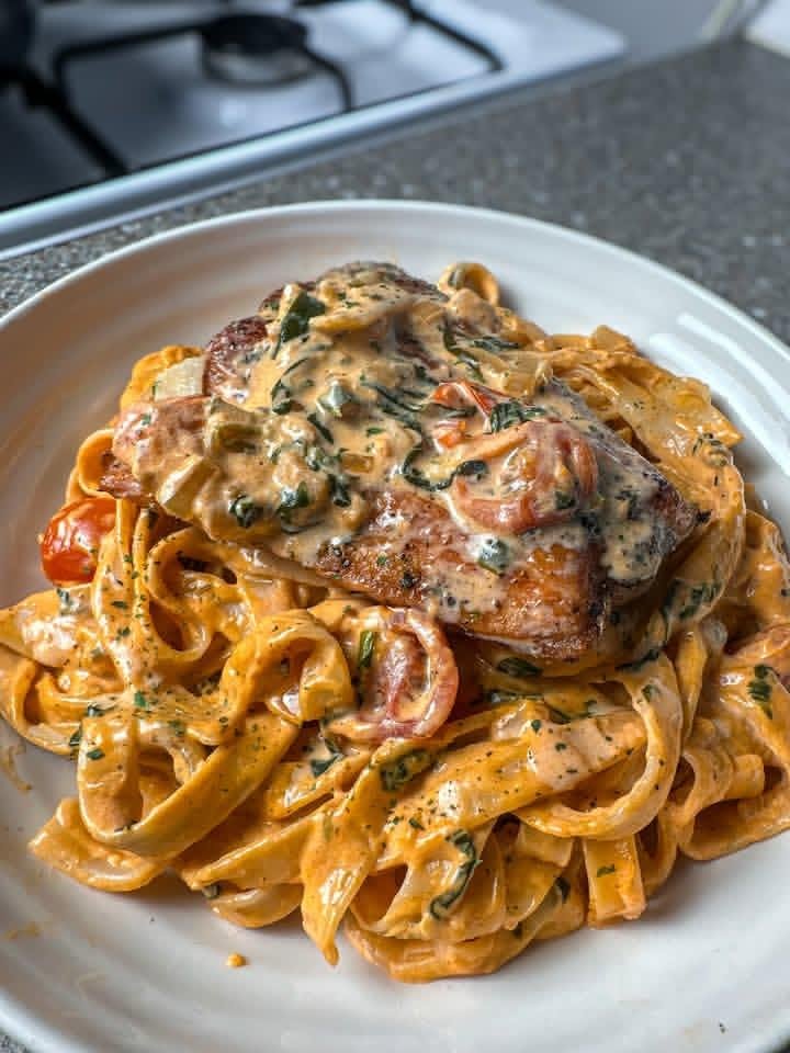 sirlvanny's tweet photo. If you're seeing this, you deserve a man that will cook for you like this... https://t.co/Kack0vZL4O