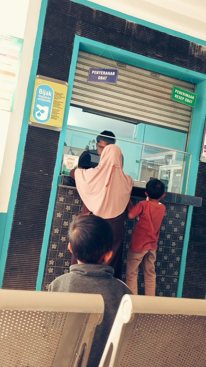 revaliauli's tweet photo. males bet kalo minum obat 🙄 https://t.co/Od0gUHY4OK