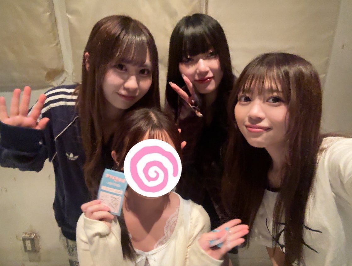 __band1's tweet photo. kogare㌠可愛かった🌟 https://t.co/vlDrf2N1eR