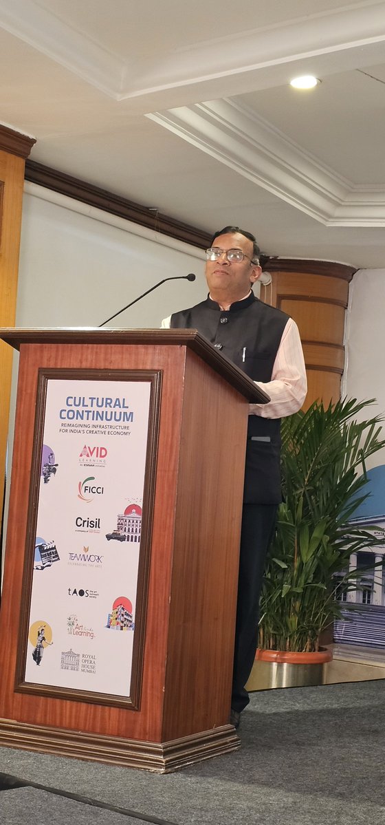 SanjoyRoyTWA's tweet photo. How do modernize cities without loosing its history. kiran kulkarni @maha_tourism opens #CulturalContinuum @ficci_india @AvidLearning @asadlalljee https://t.co/Xvjp0R518a