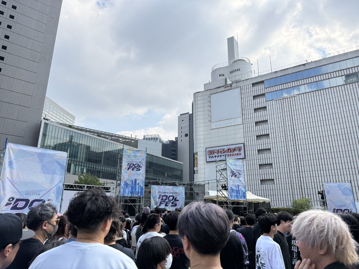 tomoshaka0920's tweet photo. 名駅でキラキラヲタクしてきた✨️
マザリやっぱり音がいいですね、モッシュ我慢したけどちょっと��けね,,,,。 https://t.co/k7NFqio7C6