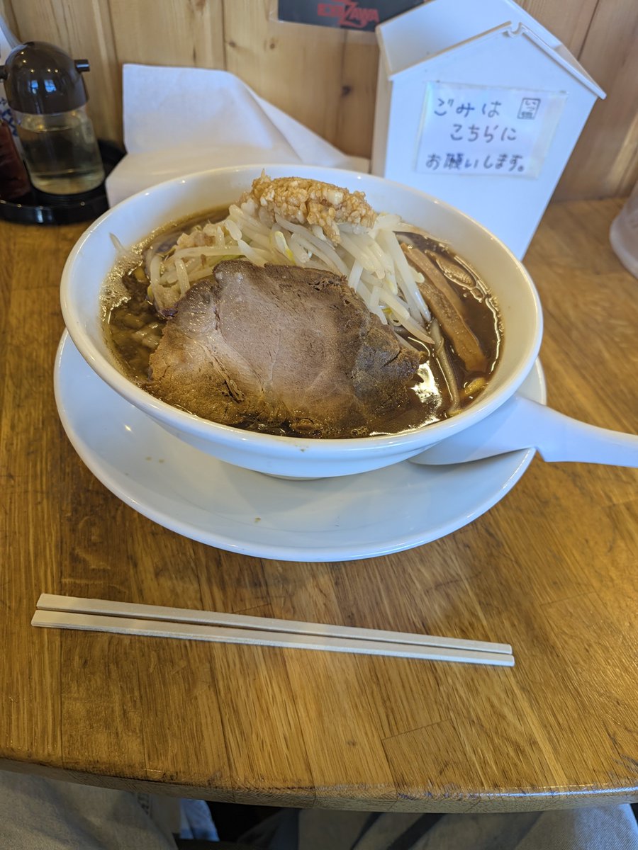 yamarshal's tweet photo. 俺って来月餓死するのかな https://t.co/p3LcUOFKON