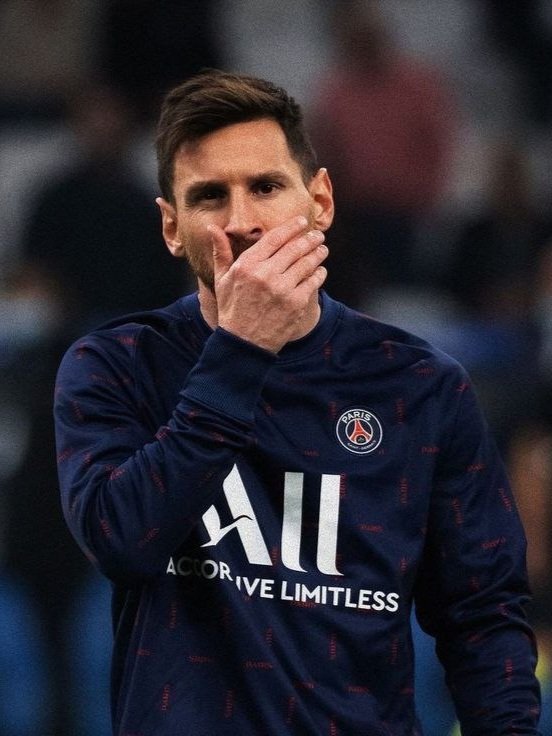 TMfutbal's tweet photo. 🚨🚨 𝗡𝗘𝗪: Ferran Torres has won his first Ligue 1 Player of the Month award, just one month after joining PSG. It took Lionel messi FOURTEEN months to win the same. 😳 https://t.co/vC9lMrFg9N