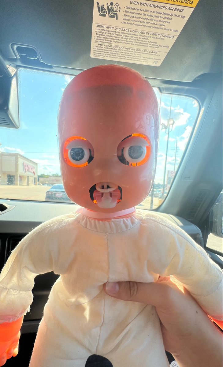 Nav1gat1ng's tweet photo. Thinking about the time my sister ripped the face off of her babydoll https://t.co/0oHxvF3bdv