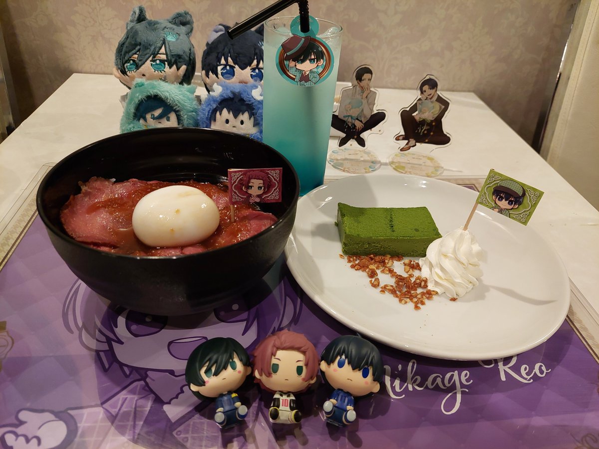 Sternenlicht31's tweet photo. seちゃんお誕生日おめでとう🎂ってことで、プリカフェ☕✧行ってきた😊 ホントはせんどーくんの🍝食べるつもりだったけど、誕生日🎉だったからseちゃんのメニューにした。特典は珍しく41来たし、半分seちゃんなの笑う。どーした？誕生日だからか？ https://t.co/GYIFDdijap