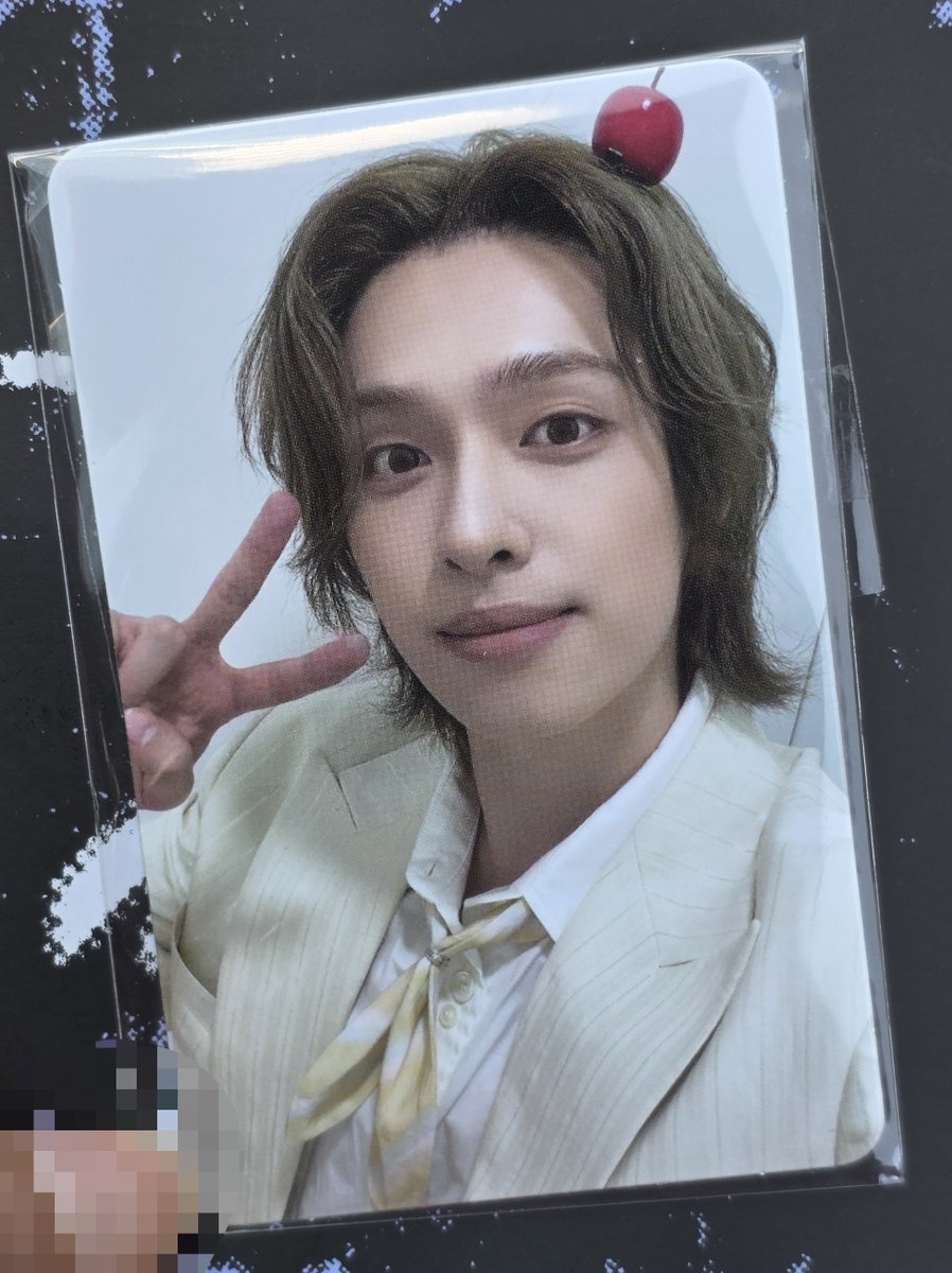 xh_xh_6's tweet photo. IMPULSE 활동 공방1주차 포카 #가온
🍒체리야 🍎사과야 머야
귀여워ㅠㅠㅠㅠㅠㅠㅠㅠㅠㅠㅠ https://t.co/2v8Fz8sOHC