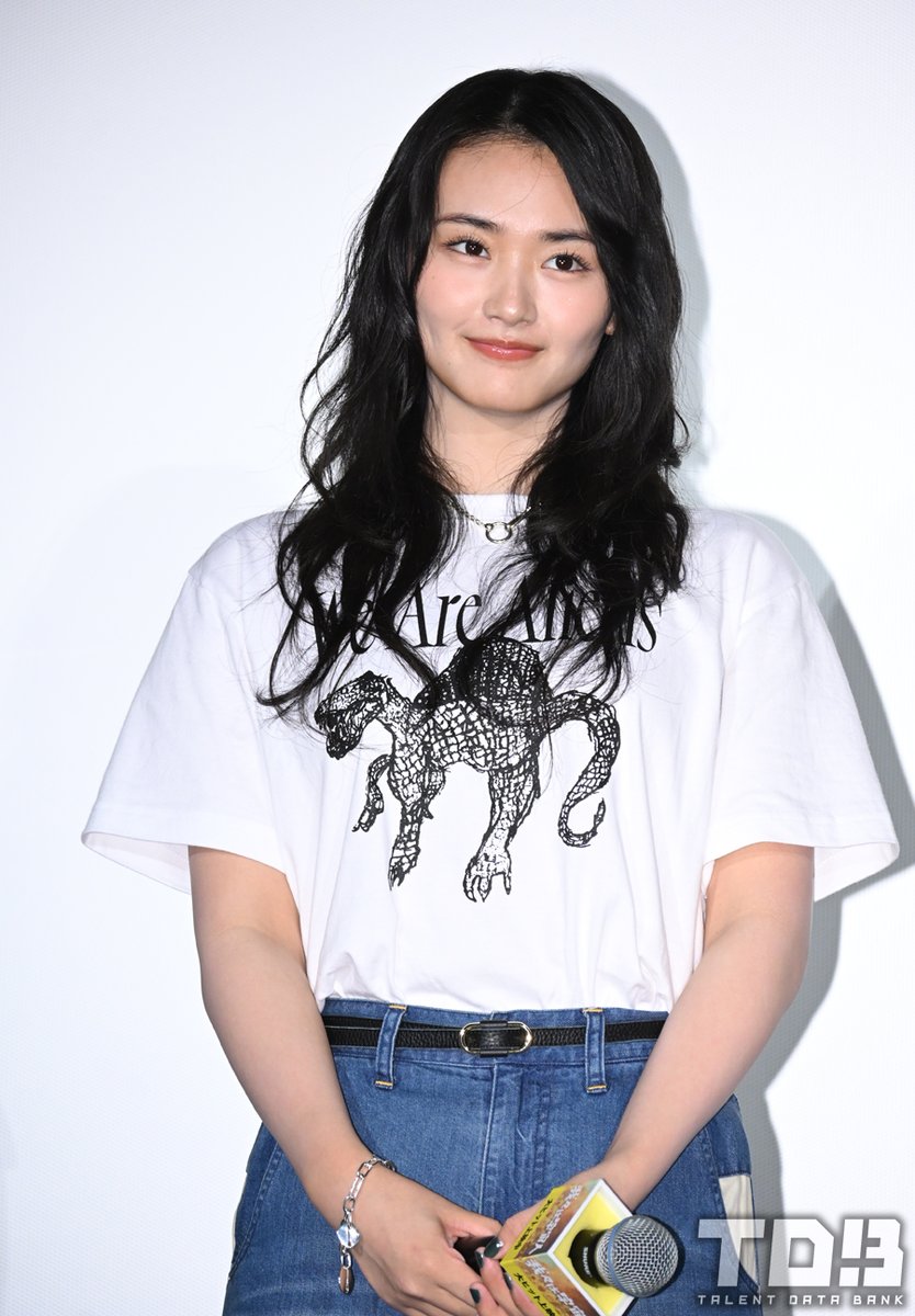 talent_databank's tweet photo. 『我々は宇宙人』大ヒット舞台挨拶

櫻坂46・山﨑天、大ヒットを受け「マネージャーさんも3回映画館に行った」と大きな反響に喜び！

幼少期の意外な夢も告白
「警察官になりたいなと…」

▼詳細はこちら
https://t.co/PlyYziSQuP

#我々は宇宙人 #山﨑天 #櫻坂46 https://t.co/pl2BndZJUk