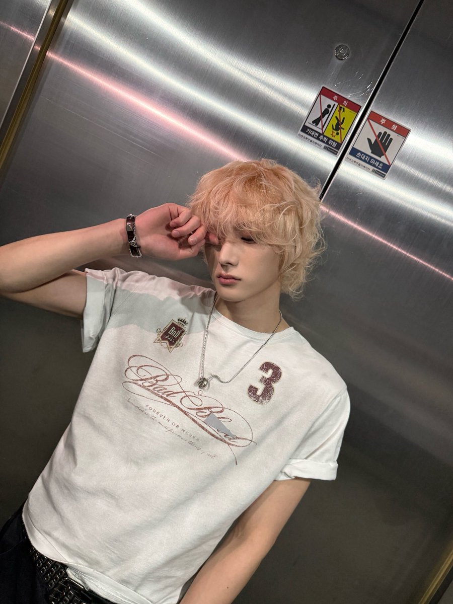 bndwiki's tweet photo. 🌟 [#WEVERSE UPDATE] 261010 #SUNGHO 

MCountdown photo dump https://t.co/jpzG45EbJc