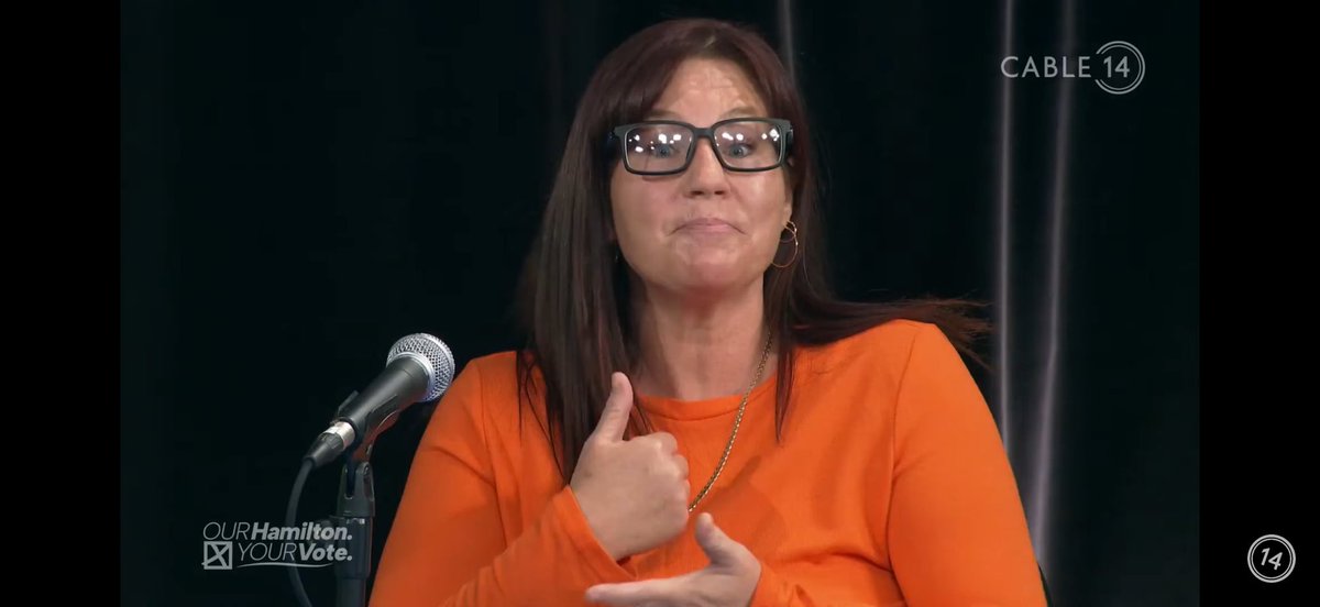 AristoChrist's tweet photo. @realmaxgenest This Velma cosplayer has single handedly revitalized the local earplug industry https://t.co/N9rATgNUw3