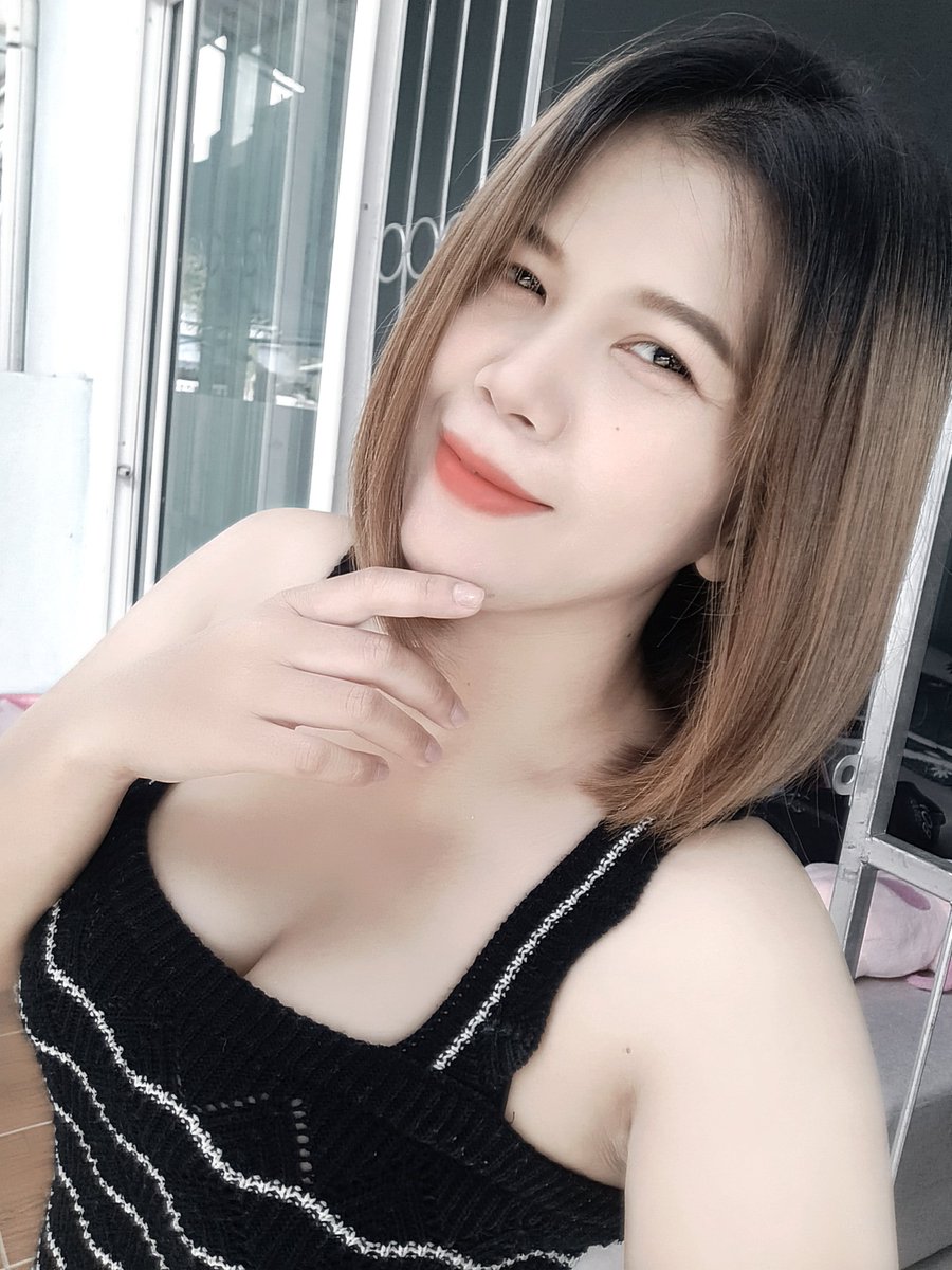 tom_7178's tweet photo. ร้อยเอ็ดเด็ดไหม🤍 https://t.co/nQ1whIP3N9