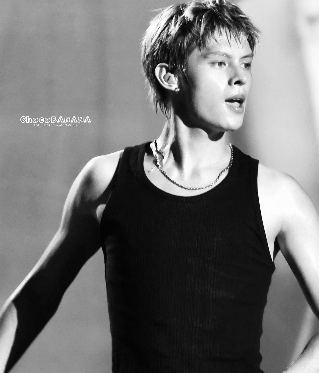 imkaisy's tweet photo. i can be handsome               i can be pretty https://t.co/tyCj90JsFn