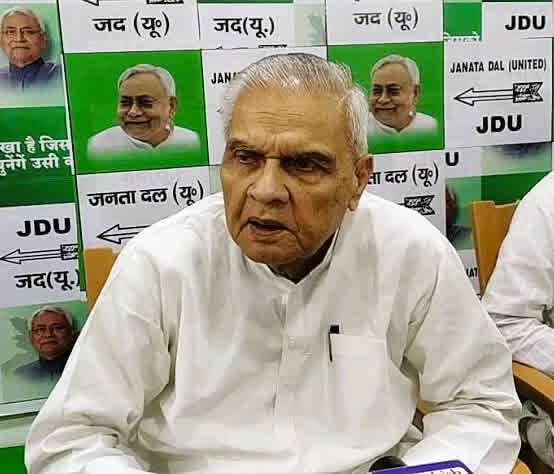 vinaykumar3197's tweet photo. 🌸 जीवेत् शरदः शतम्। 🌸

जदयू के वरिष्ठ नेता एवं बिहार के माननीय उपमुख्यमंत्री श्री बिजेंद्र प्रसाद यादव जी को जन्मदिन की हार्दिक बधाई एवं अनंत शुभकामनाएँ। 💐🎂

ईश्वर से प्रार्थना है कि आप सदैव स्वस्थ, सुखी एवं दीर्घायु रहें और जनसेवा के पथ पर निरंतर आगे बढ़ते रहें। https://t.co/wi9X2HOkJx