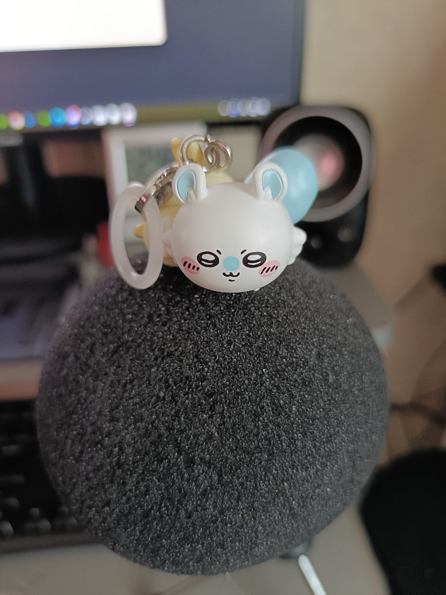 Inori40desuyo's tweet photo. いやはや、田舎を舐めてました、まさか午前中で入場者特典が無くなるとは…
なんにしても無事にうさぎ＆モモンガをゲット👍

映画めっちゃ面白かったなぁ😆︎ https://t.co/6E0hFlVaDN