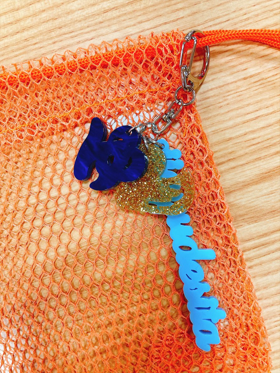 shimadubonko's tweet photo. OSENTOさんポップアップ♨️
チャームを選んで自分好みのキーホルダーが作れます🎶付けてあるのは石鹸袋🧼
可愛すぎ🥰
銭湯の日 これを持ってスタートです https://t.co/vnIS4iMT10