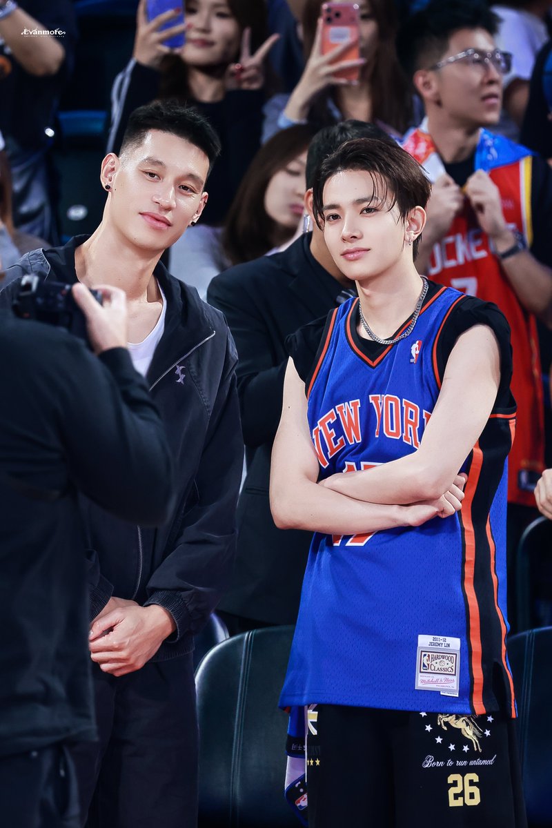evanmore1015's tweet photo. 261010

#EVAN #희승 #에반 #HEESEUNG #ヒスン https://t.co/HicwyDyTWN