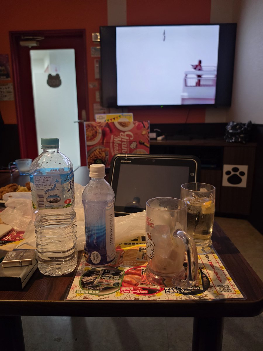 s4ppie_'s tweet photo. カラオケきちょります https://t.co/T0kLRNCNBs